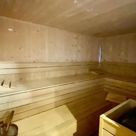 Pool And Sauna! 3-bedroom With Free Parking! * San Bernardino