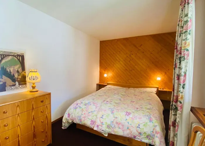 Apartman Pool And Sauna! 3-bedroom With Free Parking!