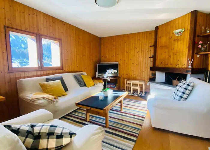 Pool&sauna! 3-bedroom With Free Parking!