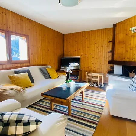 Pool And Sauna! 3-bedroom With Free Parking!