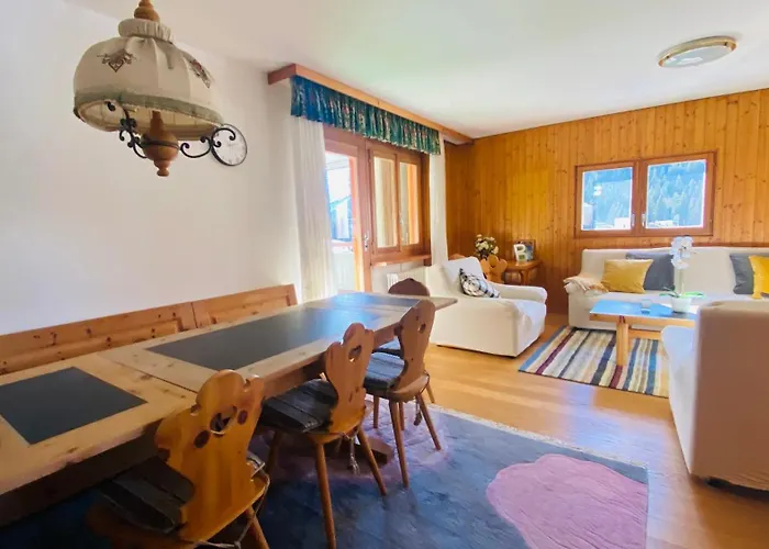 Pool And Sauna! 3-bedroom With Free Parking! Daire